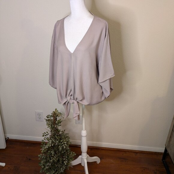 Love You More - Light Gray Ladies' Bohemian Top - 3/4 length sleeve - size M - Picture 1 of 3